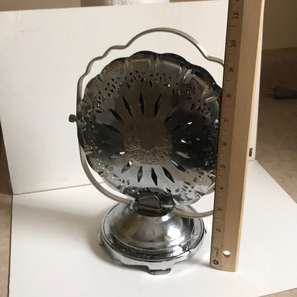 Collapsable Chrome Plated  2 Tiered pastry server - Picture 6 of 13